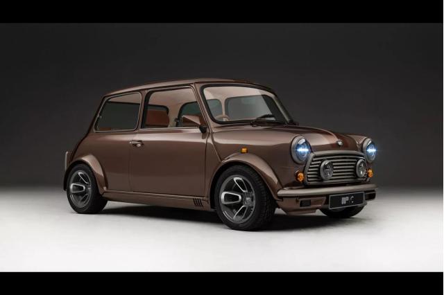 Κλασικό Mini Restomod από την Callum 